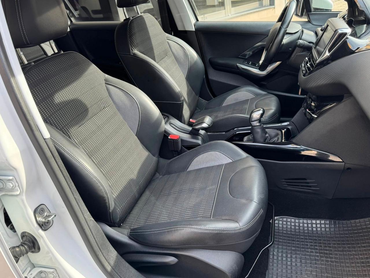 PEUGEOT 2008 1.6 HDI 115 CV. ALLURE NAVI+RETROC.+CERCHI