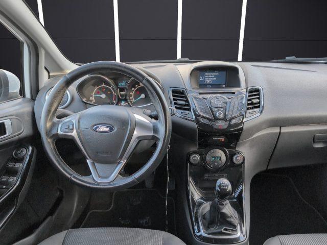 FORD Fiesta 1.5 TDCi 75CV 5 porte Titanium