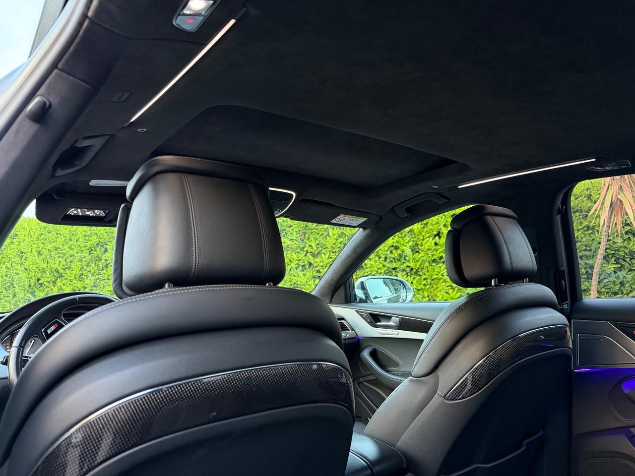 Audi S8 4.0 V8T BITURBO - FULL OPT - TAGLIANDATA -