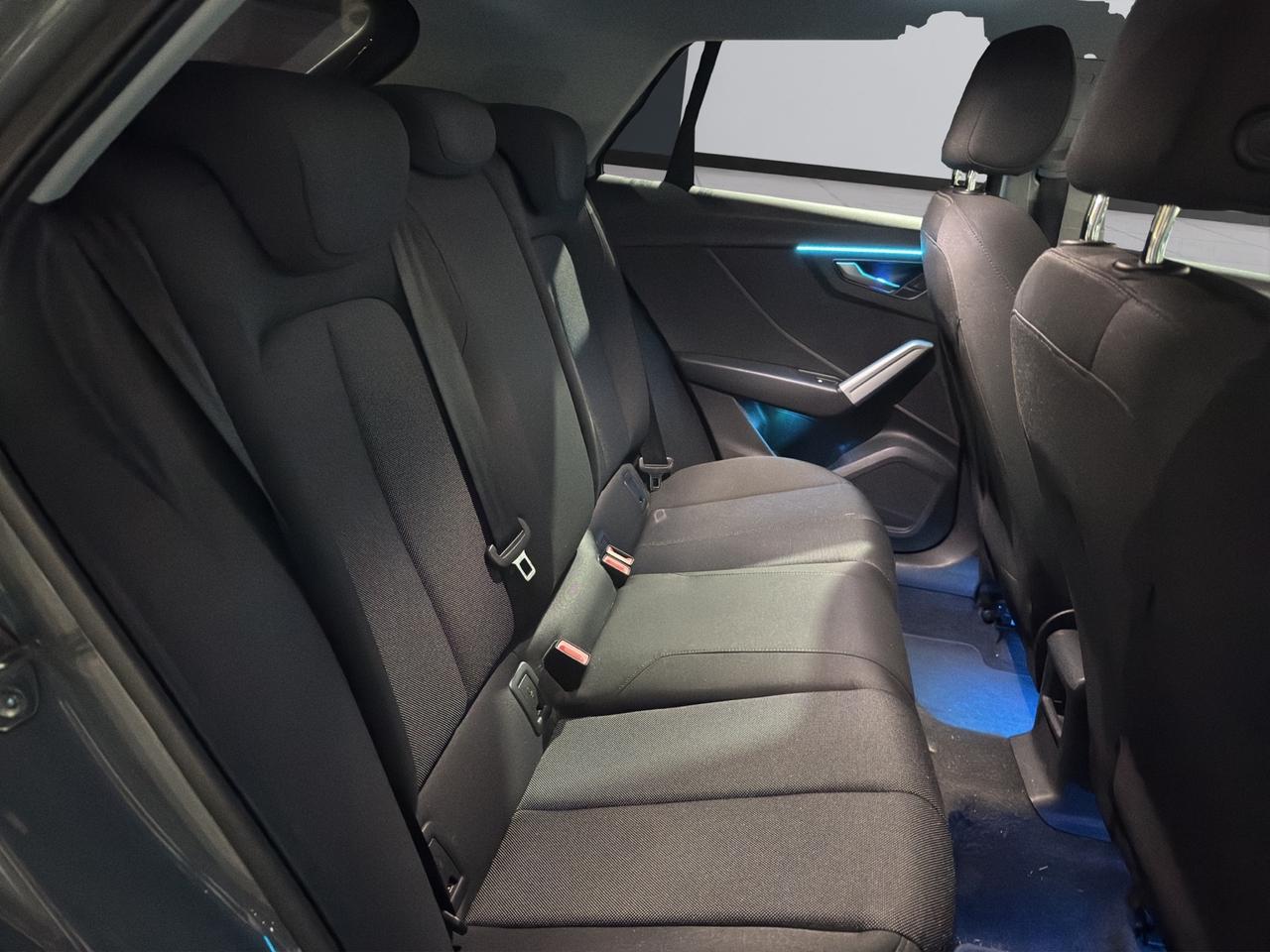 AUDI Q2 1.6 TDI SPORT / TETTO