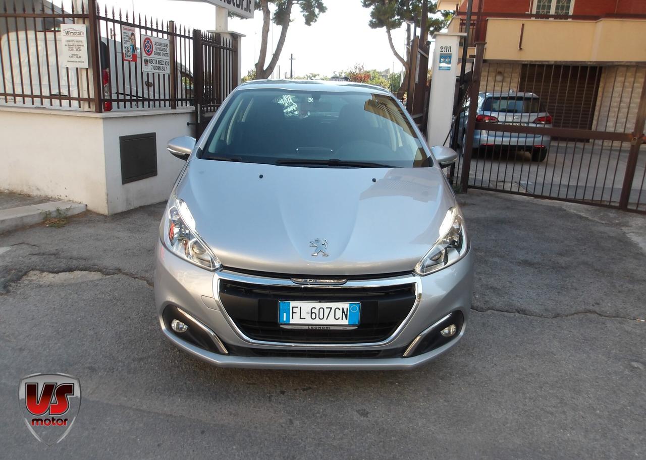 PEUGEOT 208 1.2 BENZ-KM 80.000-2017