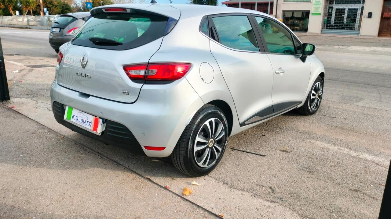 Renault Clio dCi 8V 75 CV Start&Stop 5 porte Energy Intens