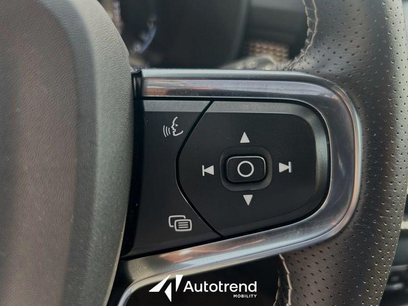 Volvo XC40 T5 180+82 CV Plug-in Hybrid Recharge R-design