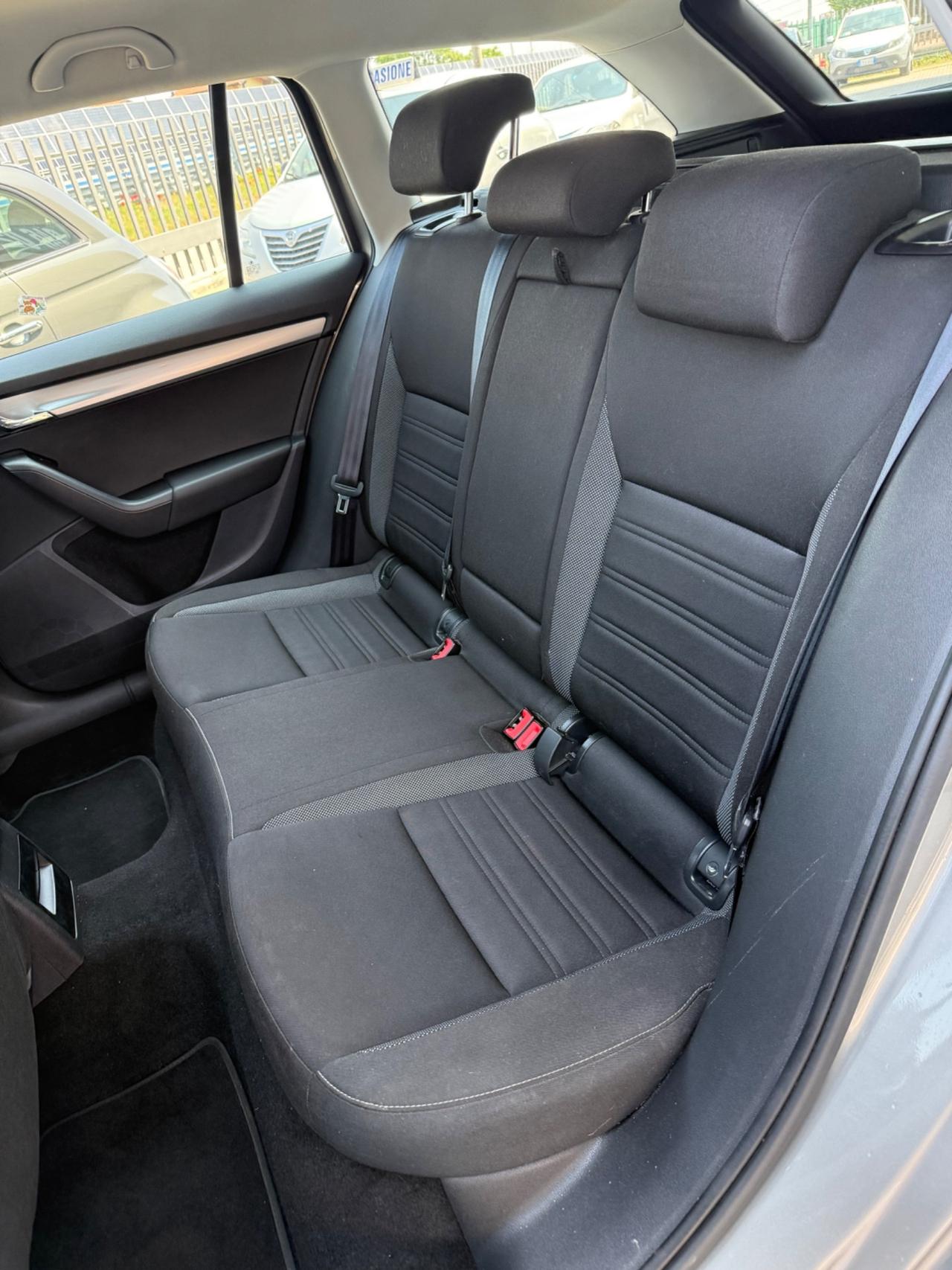 Skoda Octavia 1.6 TDI CR 115 CV DSG Style