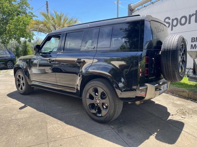 Land Rover Defender 110 3.0 I6 MHEV X-Dynamic SE AWD Auto