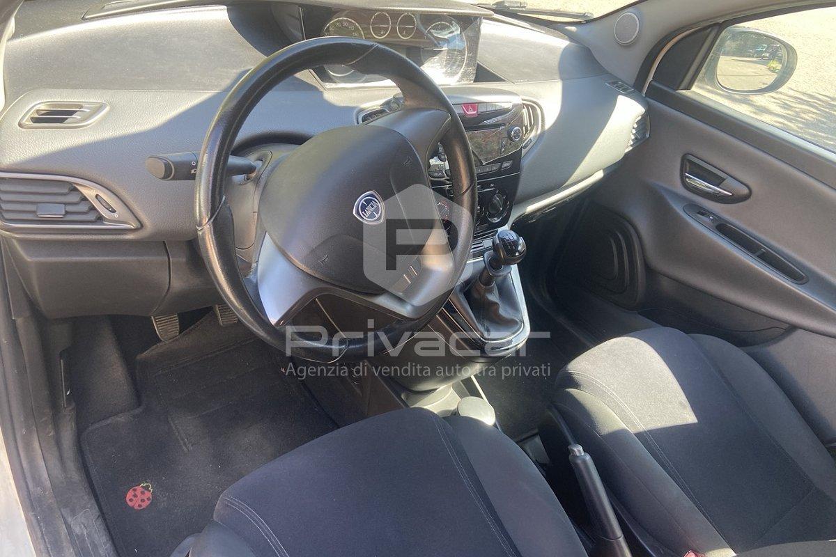 LANCIA Ypsilon 1.2 69 CV 5 porte S&S Gold
