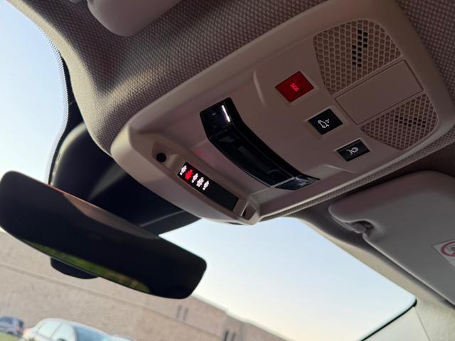 JEEP Avenger 100CV SUMMIT+LED AMBIENT+18'+RCAM+LED+PELLE