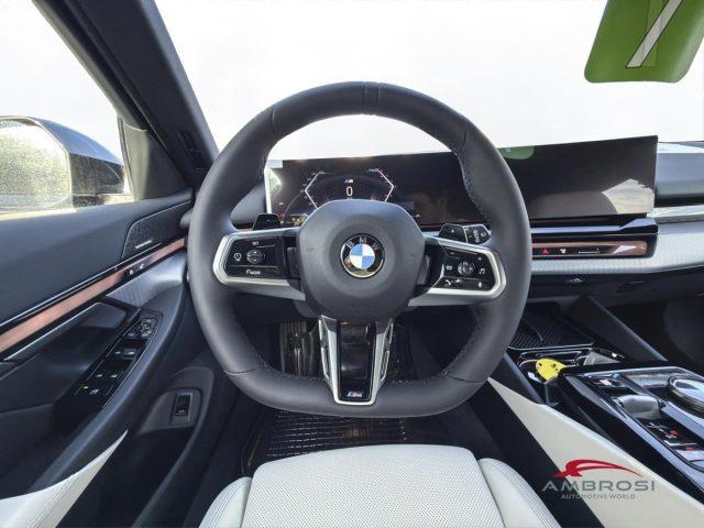 BMW 520 Serie 5 d xDrive Touring Msport Travel Package