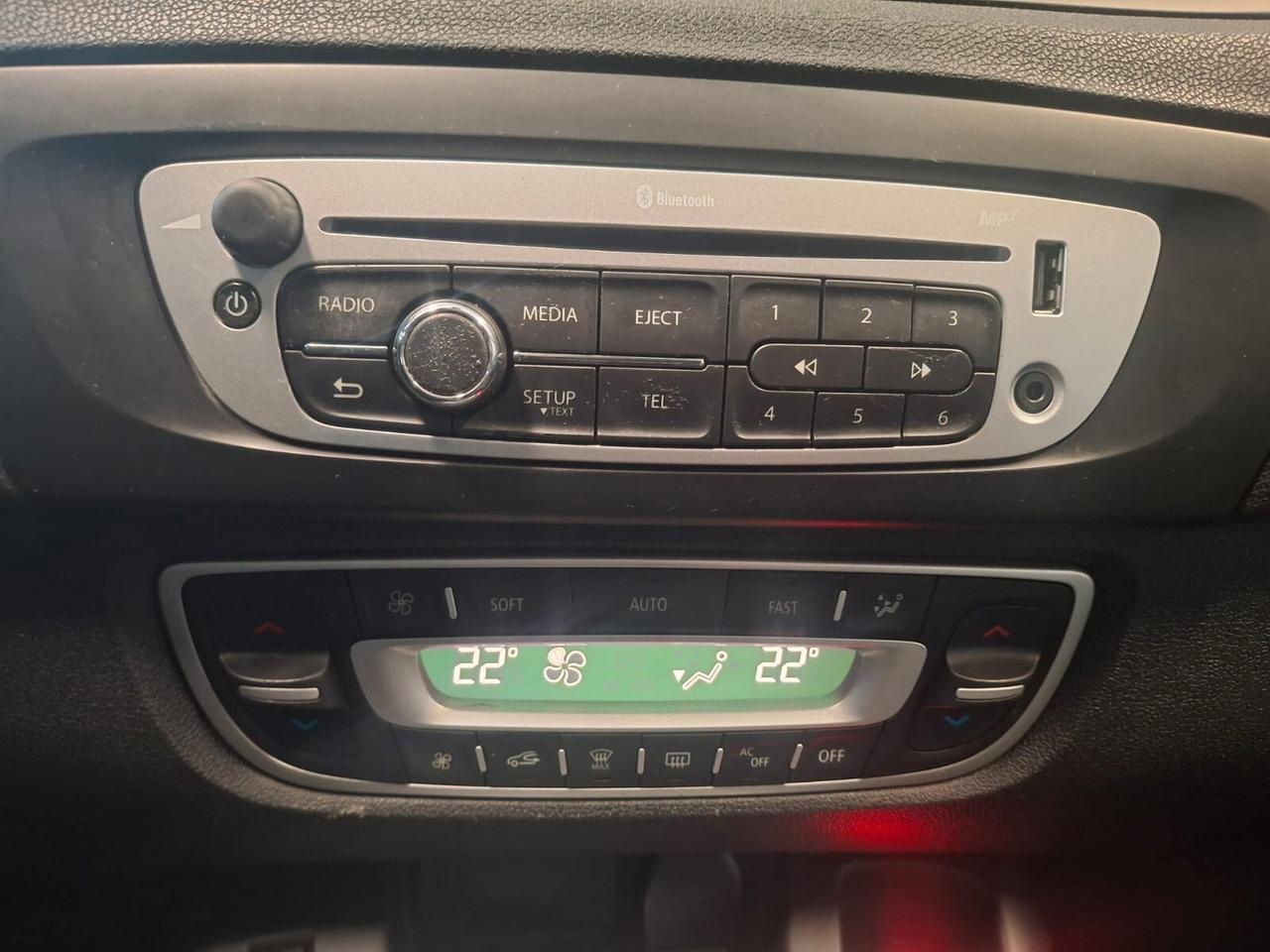 Renault Scenic X-Mod 1.6 Limited 110cv