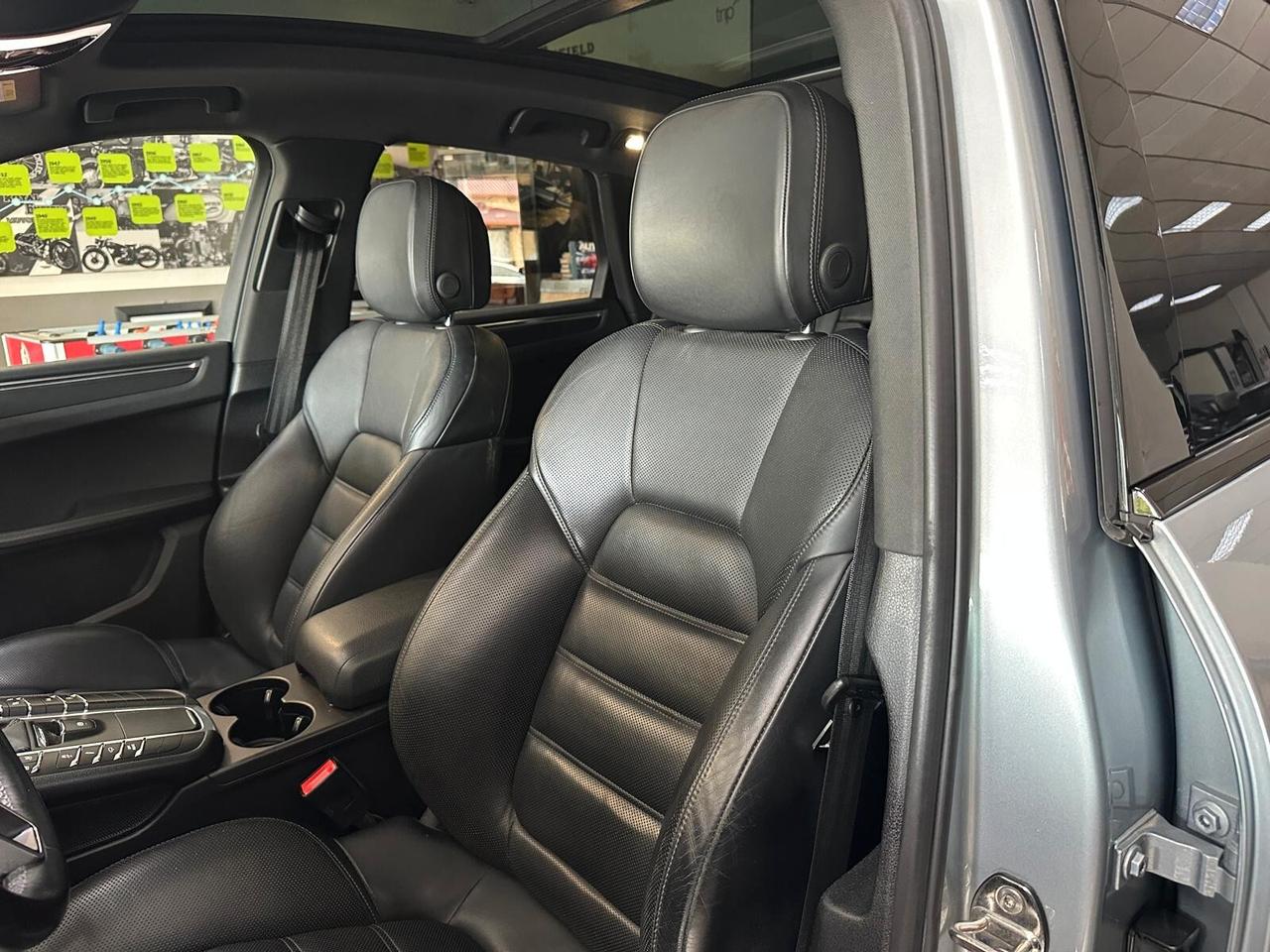 Porsche Macan 2.0 245 HP RESTYLING FULL TENUTA IN MODO MANIACALE