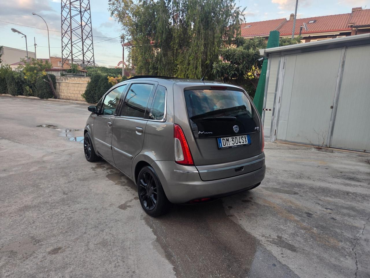 Lancia MUSA 1.3 Mjt 90 CV Platino Aut.