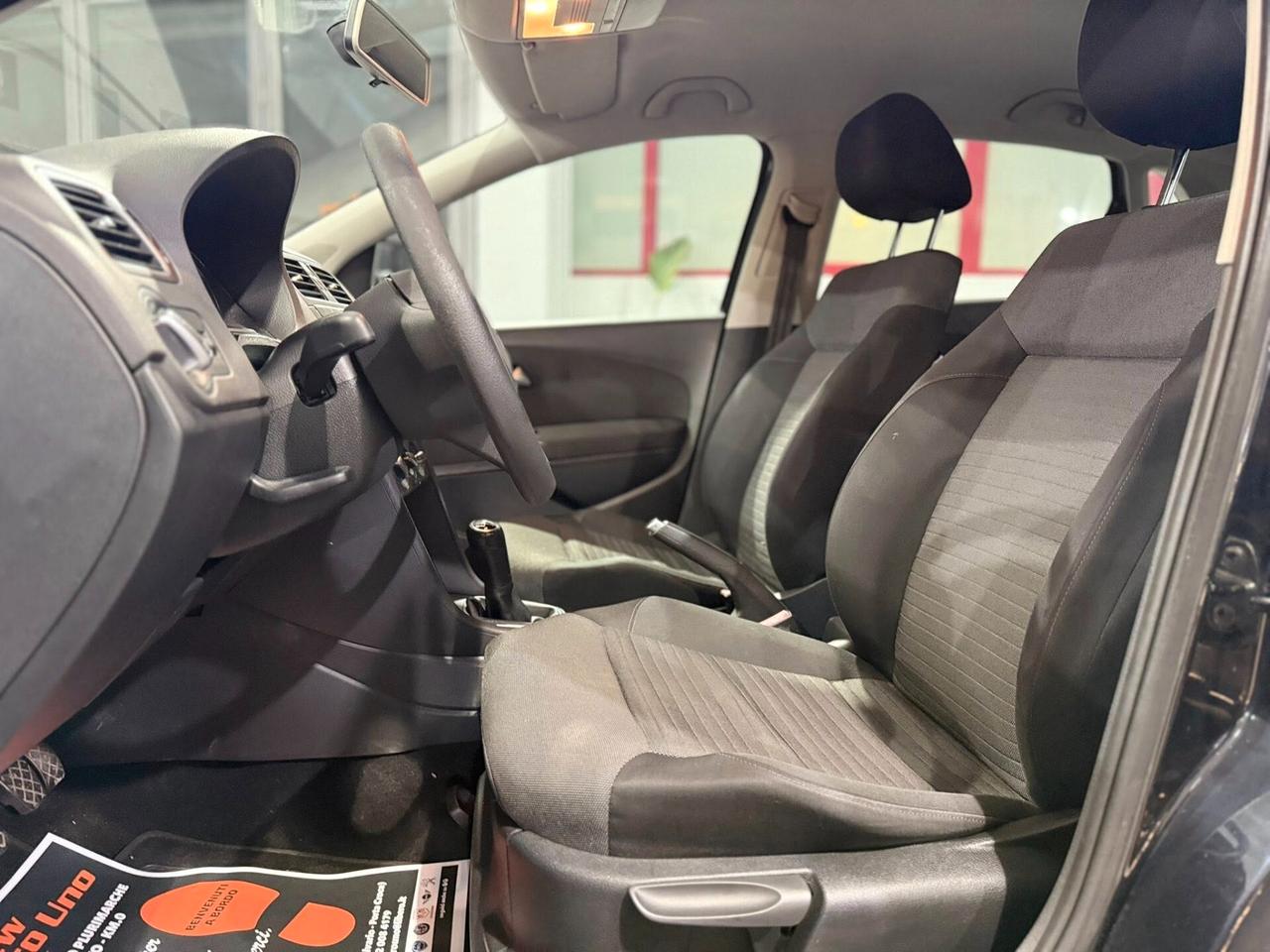 Volkswagen Polo 1.2 TDI 75cv Comfortline 2012