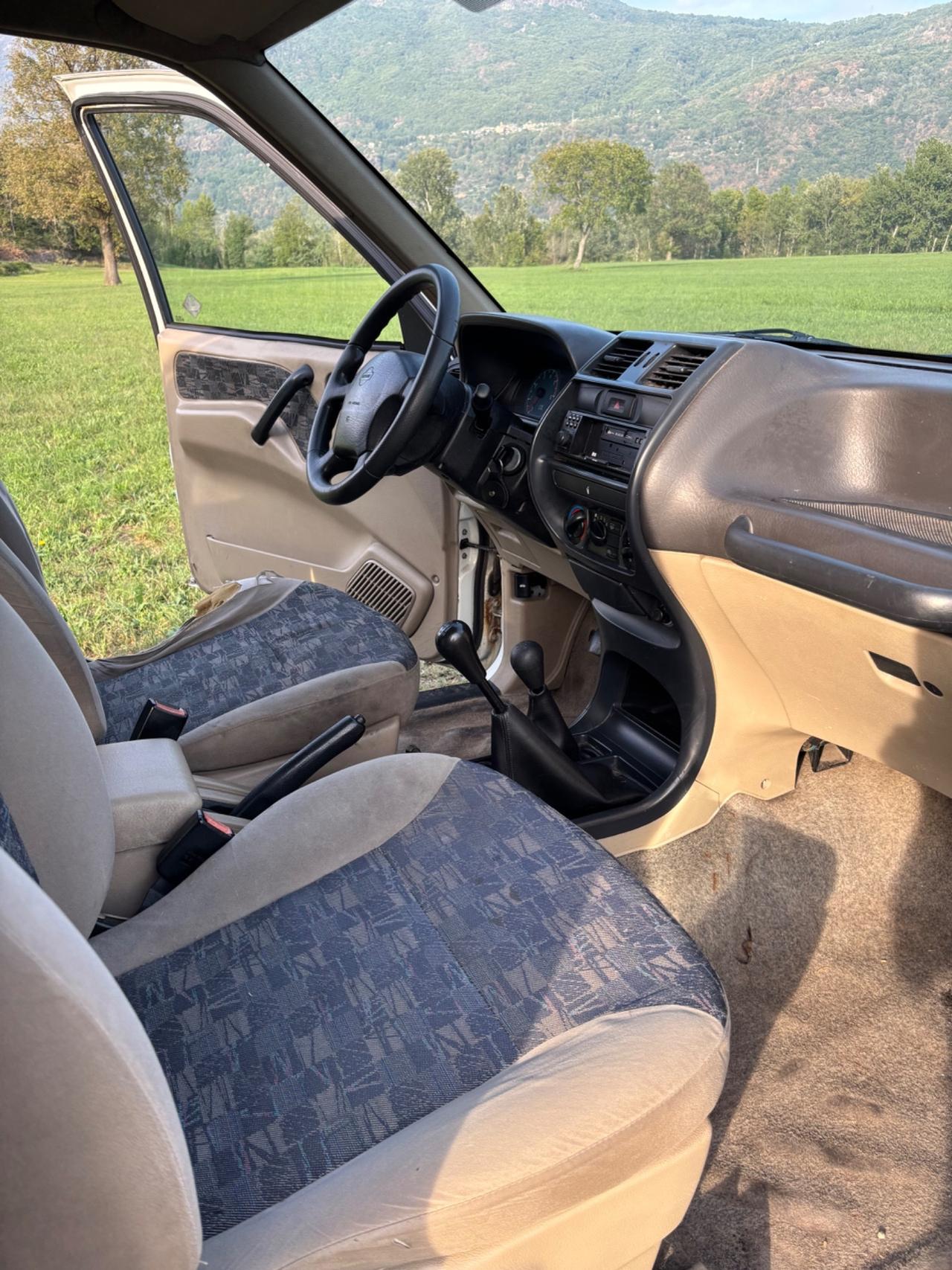 NISSAN TERRANO 2.7 Tdi AUTOCARRO GANCIO TRAINO