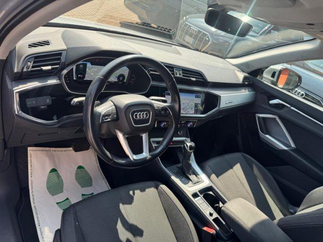 AUDI Q3 35 TDI S tronic Business Advanced + TETTO