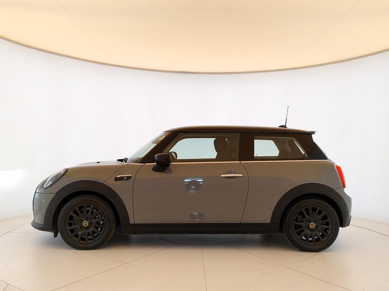 Mini Full Electric Cooper SE Classic - NEOPATENTATI