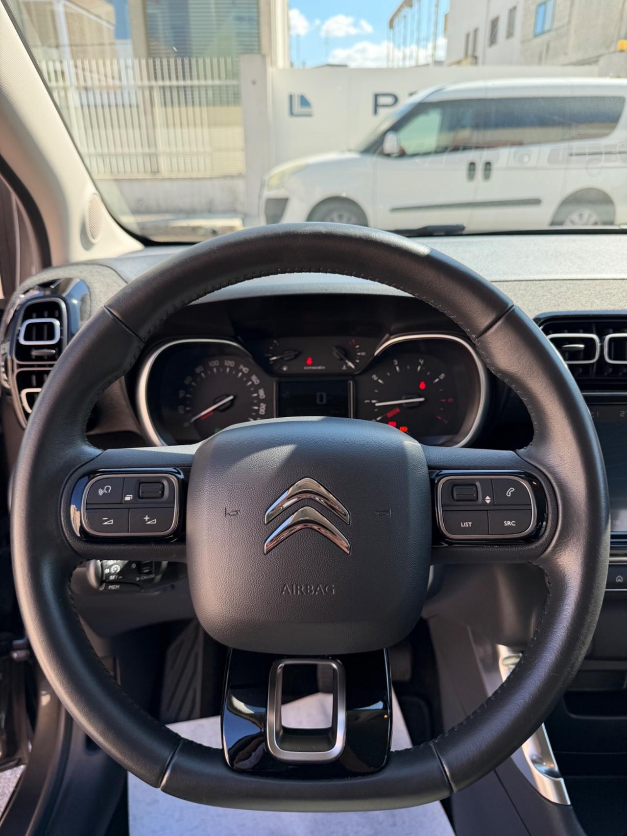 Citroen C3 Aircross BlueHDi 1.5 110 cv Shine Pack-2022/LED/NAVI/PLE