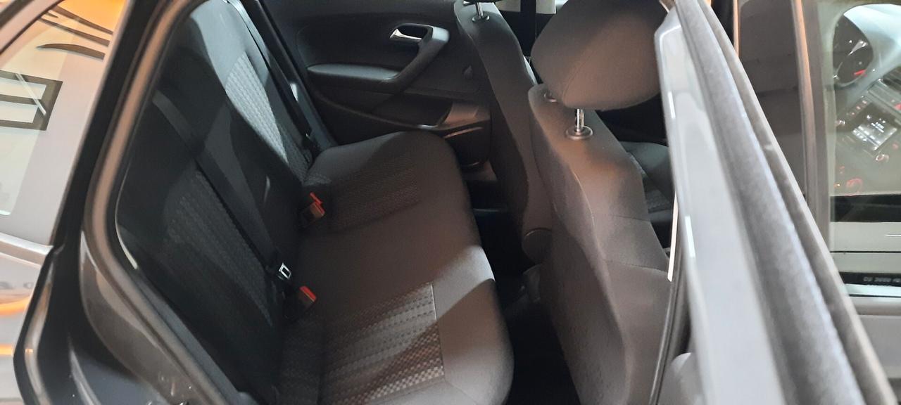 Volkswagen Polo 1.0 MPI 5p. Business Trendline