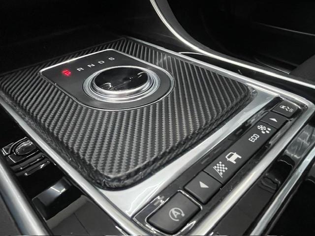 Jaguar XE 2.0 D 180 CV AWD aut. R-Sport