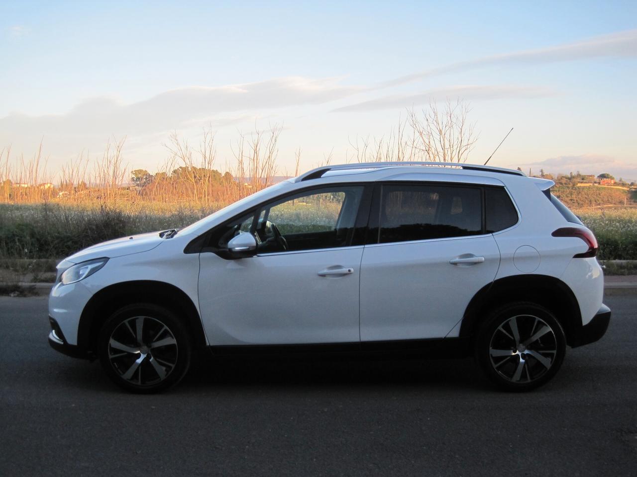 Peugeot 2008 BlueHDi 100 Allure