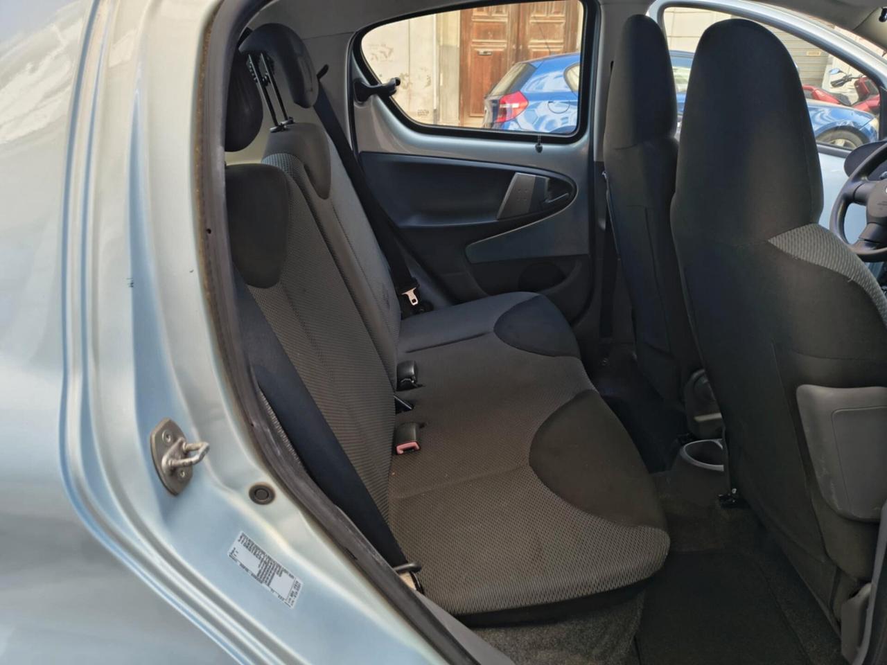 Toyota Aygo 1.0 12V VVT-i 5 porte Sol