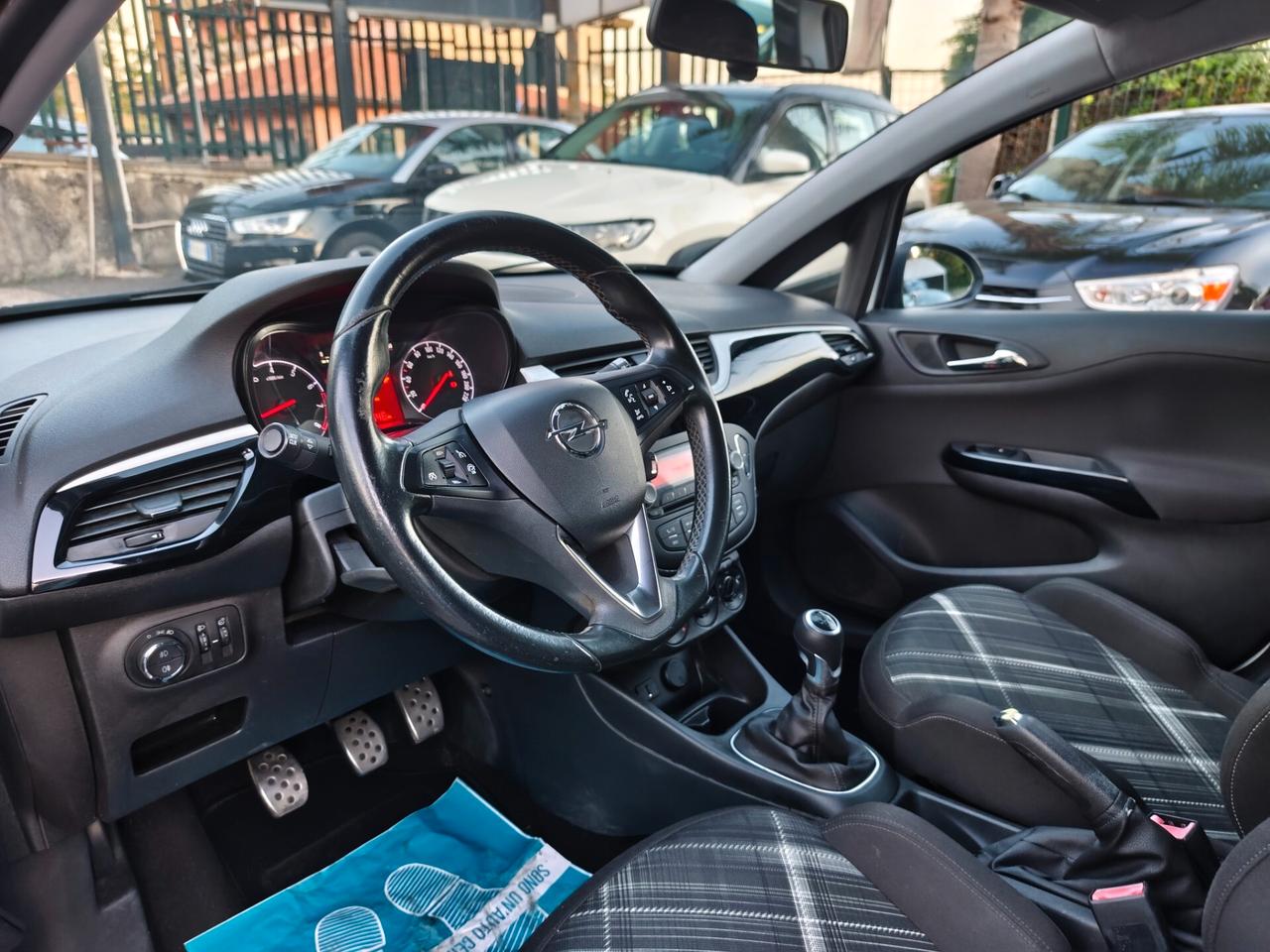 Opel Corsa 1.2 5 porte b-Color