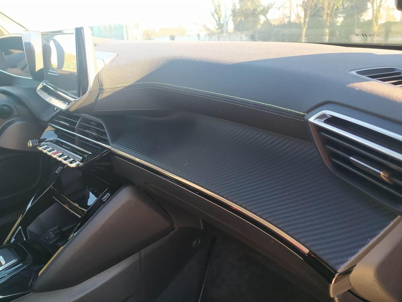 Peugeot 2008 GT e-2008 156 #8105