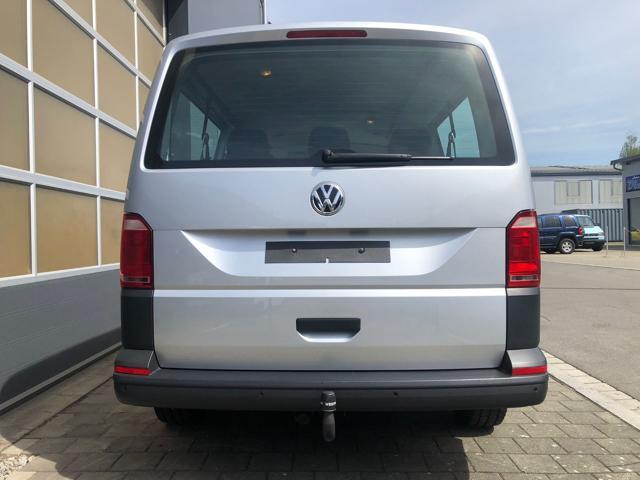 VOLKSWAGEN Transporter 2.0 TDI 102CV 9 Posti NOLEGGIO