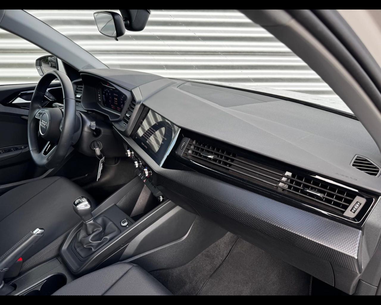 AUDI A1 SPORTBACK 25 TFSI BUSINESS