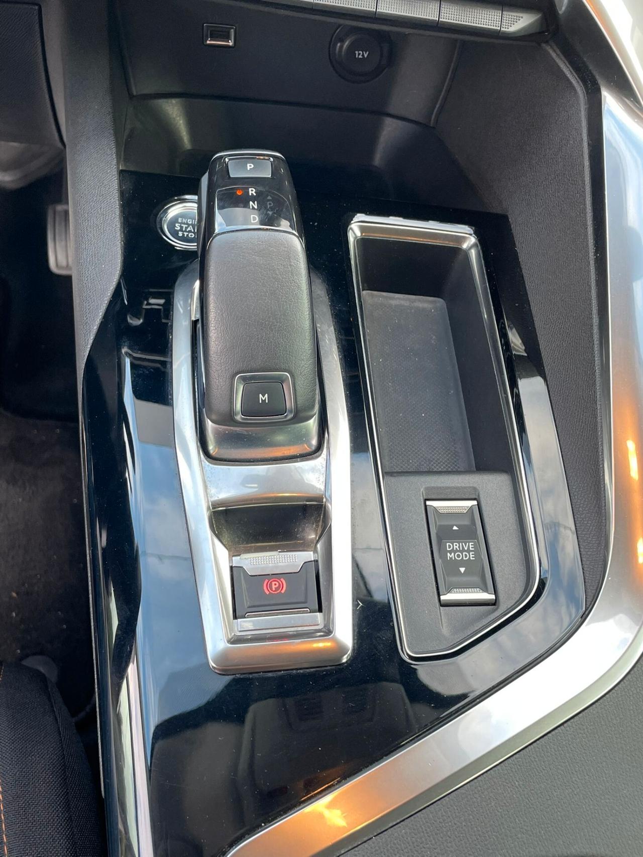 PEUGEOT 3008 1.5HDI ACTIVE 130cv *NAVI-LED-CARPLAY*