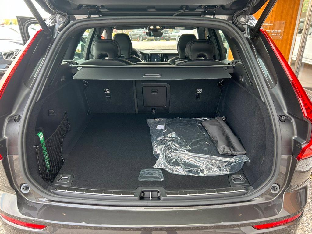VOLVO XC60 2.0 b4 Plus Dark awd auto del 2025