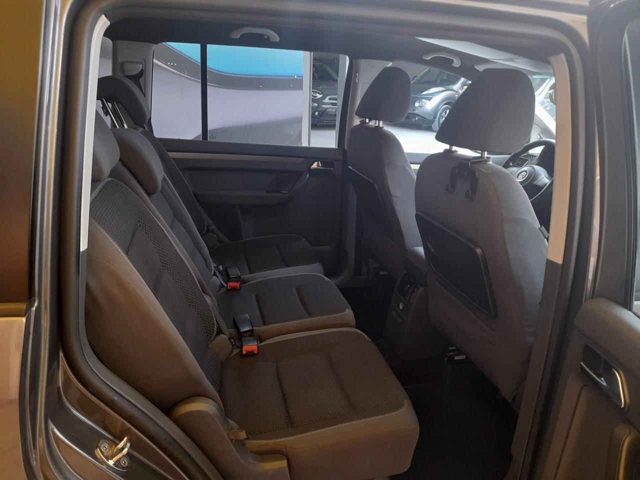 Volkswagen Touran 1.6 CC diesel 7 posti con garanzia-2011