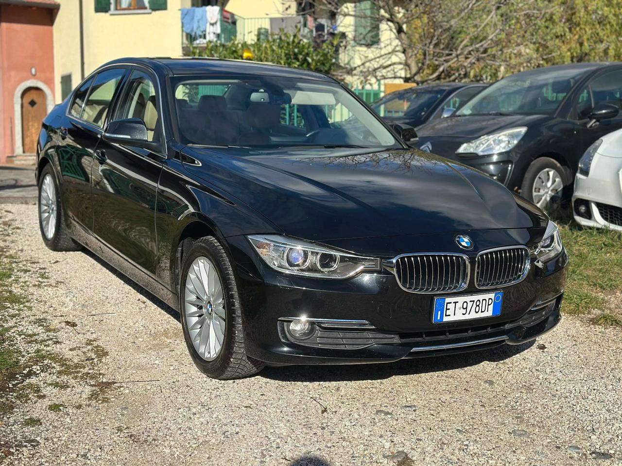 Bmw 320d xDRIVE LUXURY KMCERT UNICOPR KMCERT