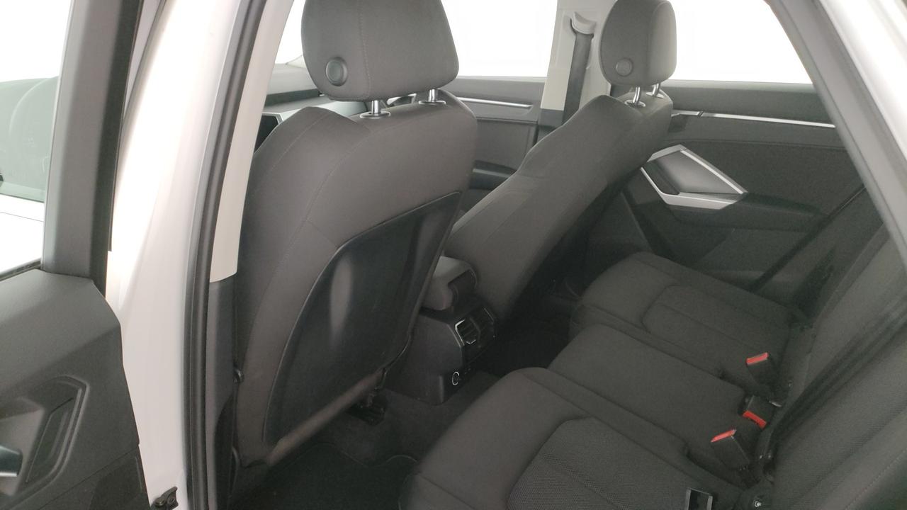 AUDI Q3 I 2019 Sportback - Q3 Sportback 35 1.5 tfsi mhev Business Plus s-tronic