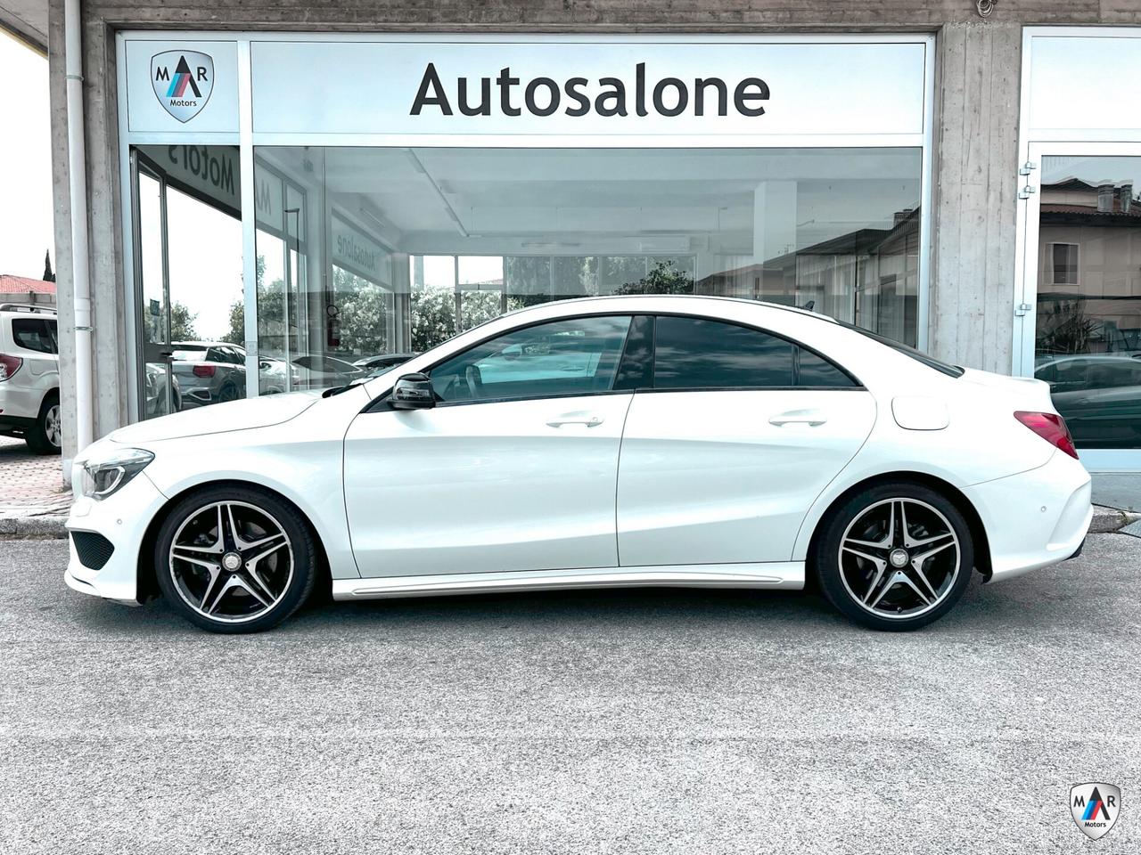 Mercedes-benz CLA 220 d Automatic Premium Dark Night