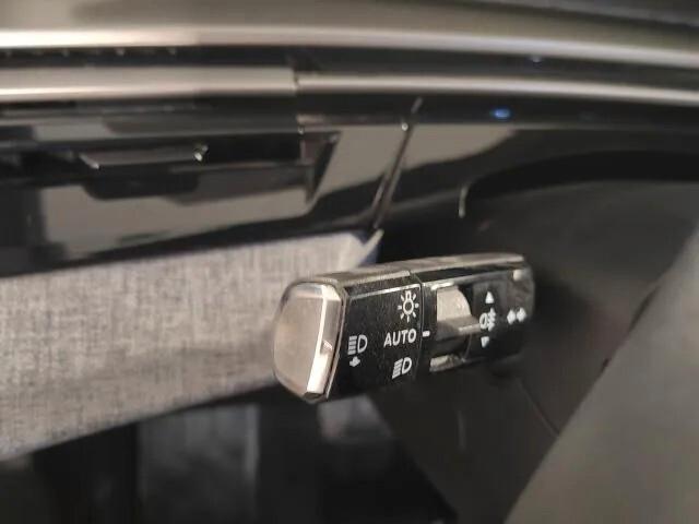 Peugeot 5008 Hybrid 145 e-DCS6 Allure