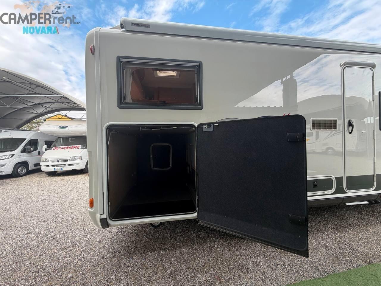 Carthago CHIC I 47 - MOTORHOME LETTO MATRIMONIALE E GARAGE