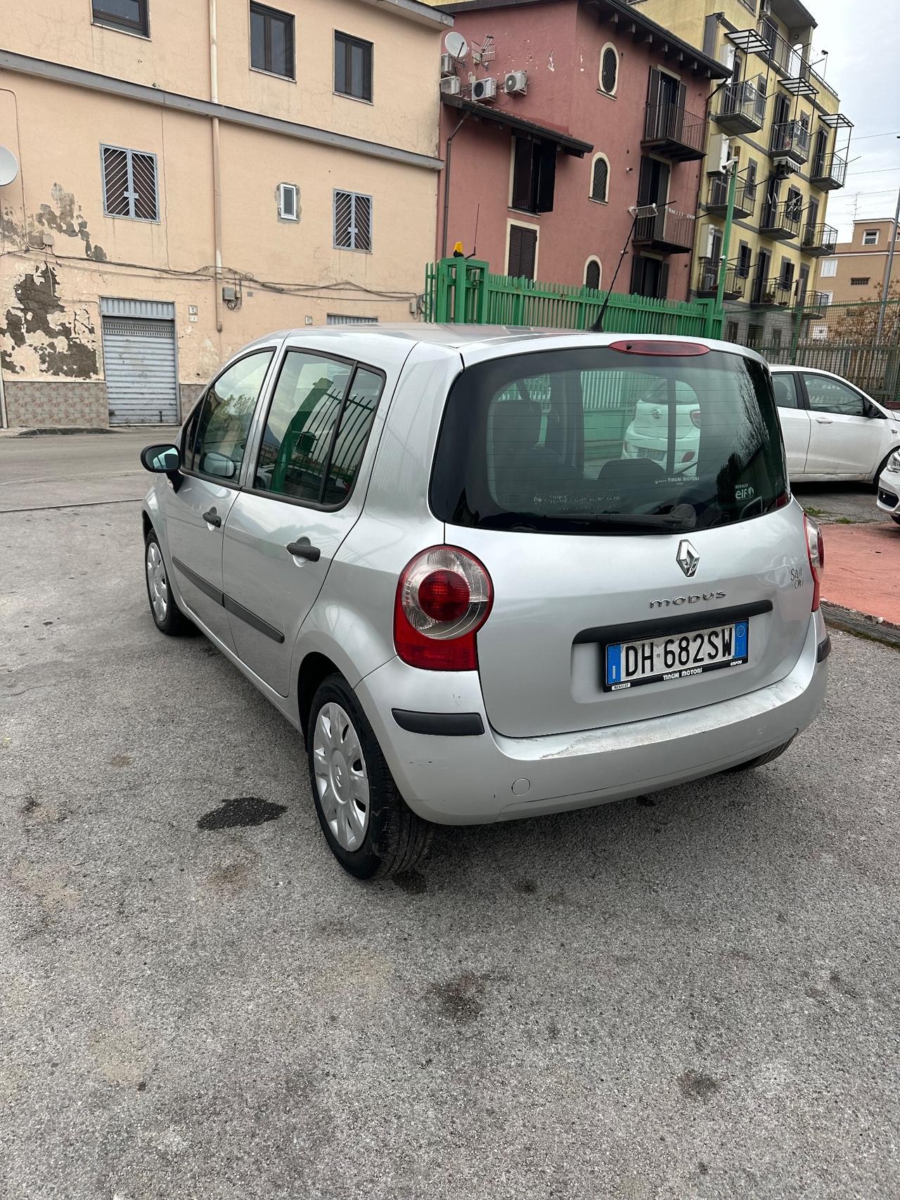 Renault Modus 1.5 dCi 70CV Dynamique