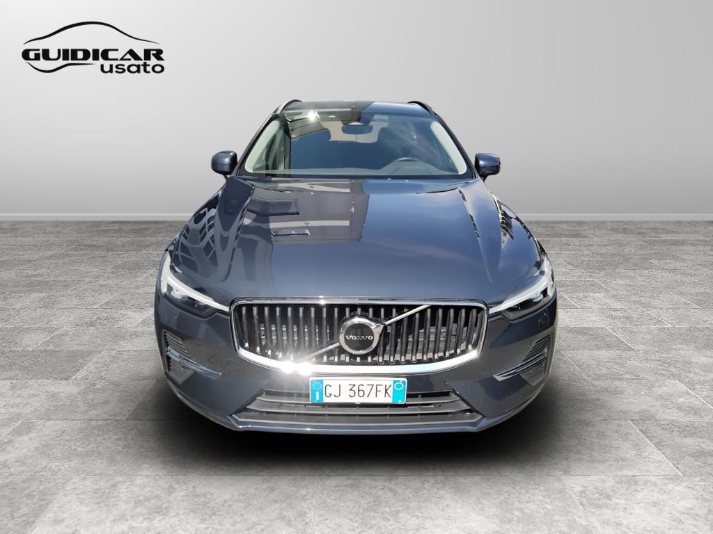 VOLVO XC60 II 2022 - XC60 2.0 b4 Momentum awd auto