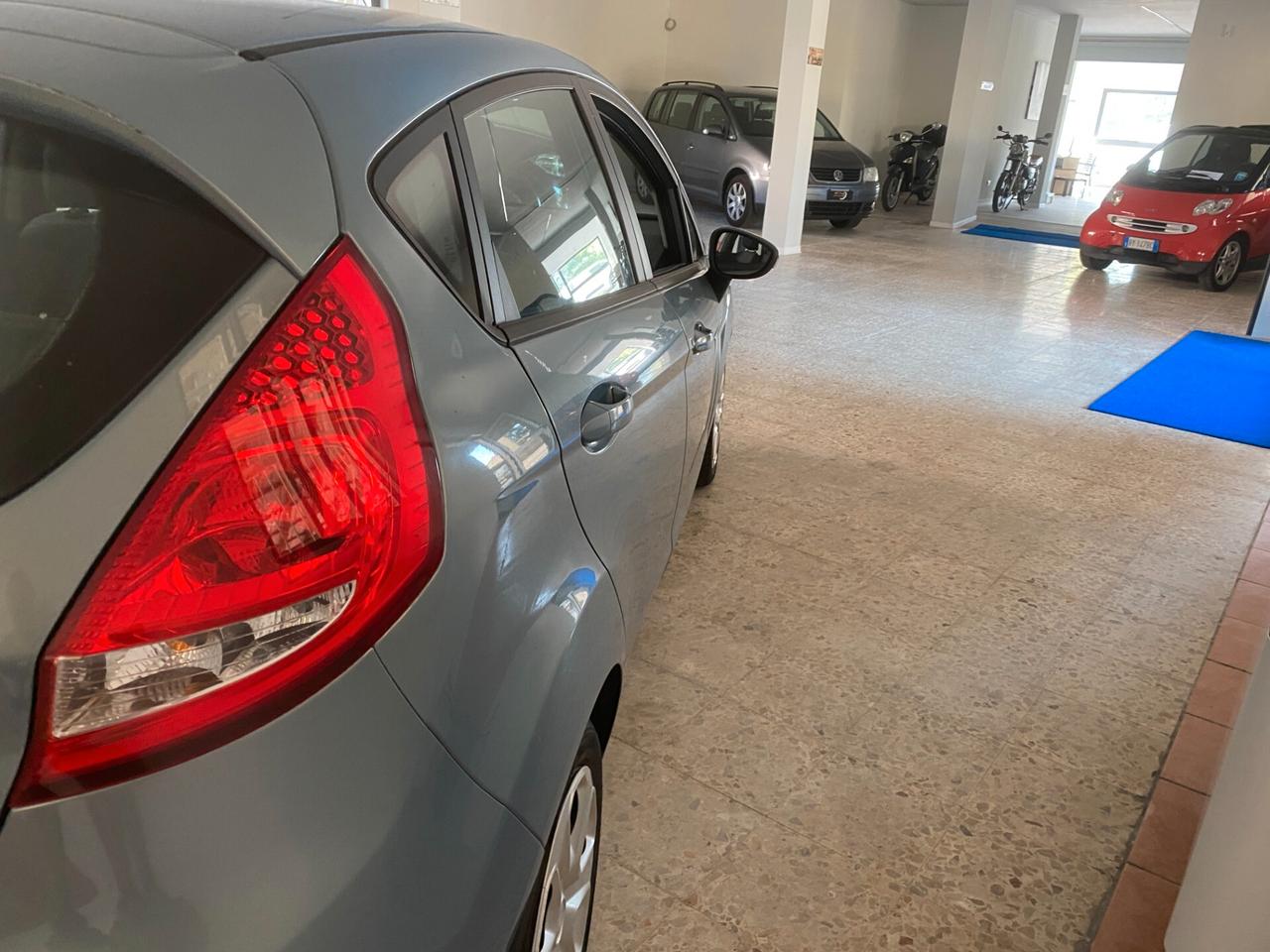 Ford Fiesta Fiesta+ 1.2 82CV 5 porte NEOPATENTATI