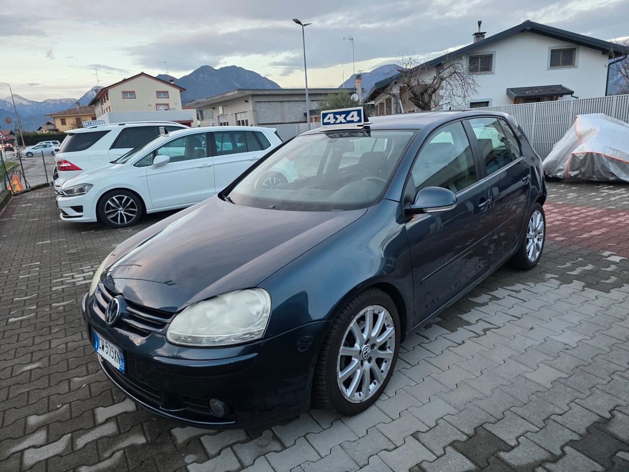 Volkswagen Golf 2.0 16V TDI 4x4 vista provata piaciuta