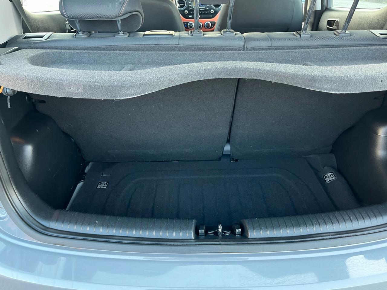 Hyundai i10 1.0 MPI STYLE ADATTA AI NEOPATENTATI UNICO PROPRIETARIO