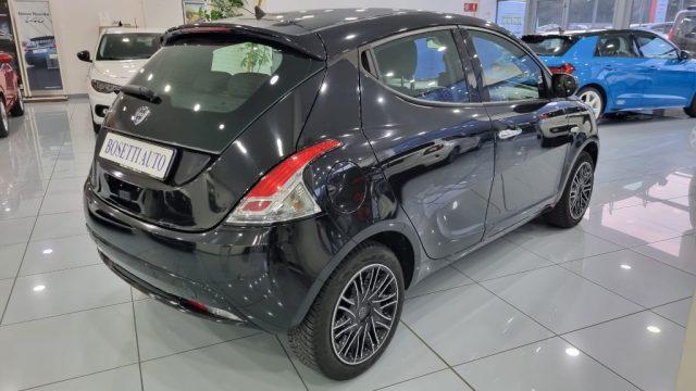 LANCIA Ypsilon 1.2 69 CV 5 porte Gold