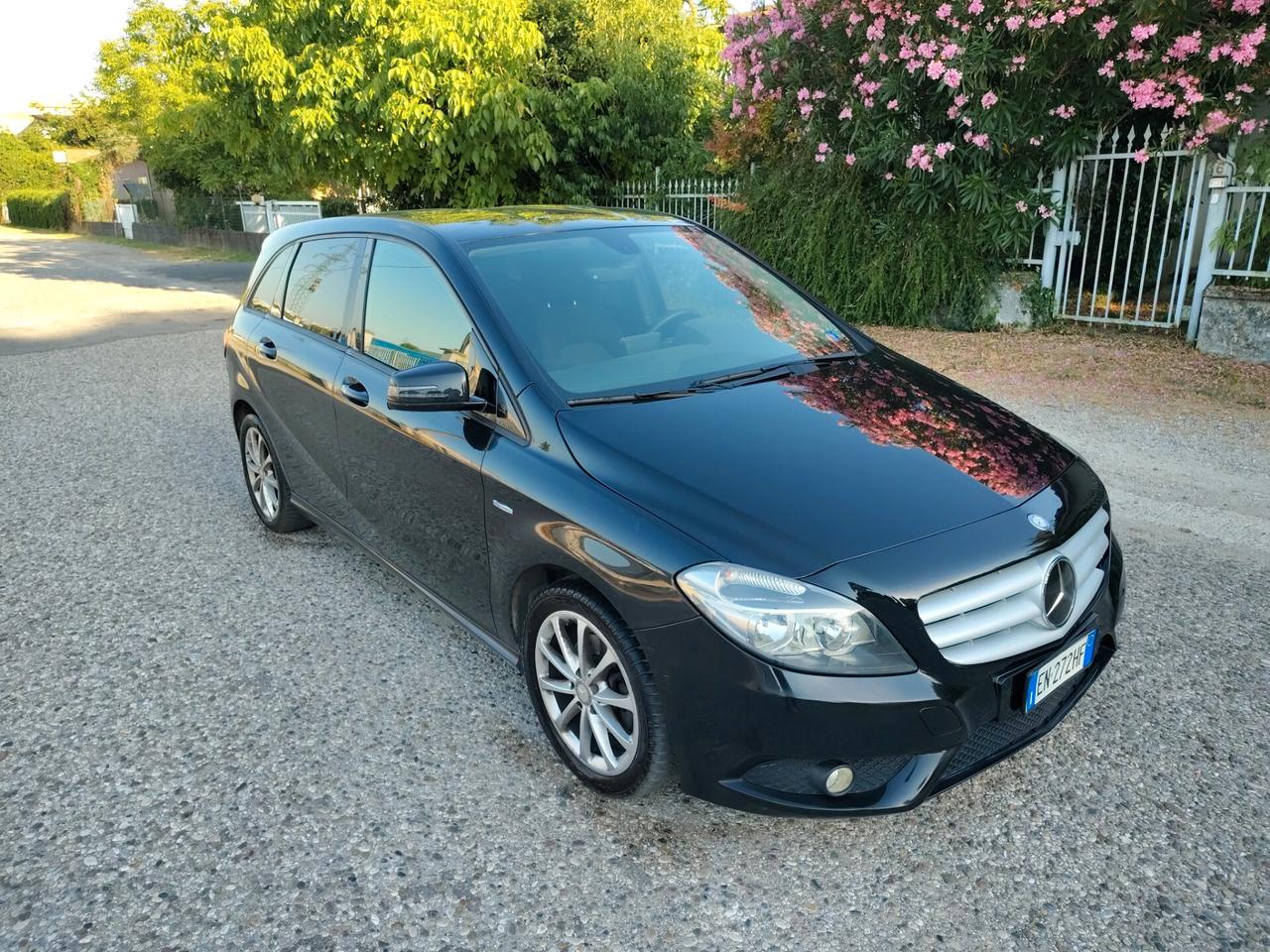 Mercedes-benz B 200 CDI BlueEFFICIENCY Executive