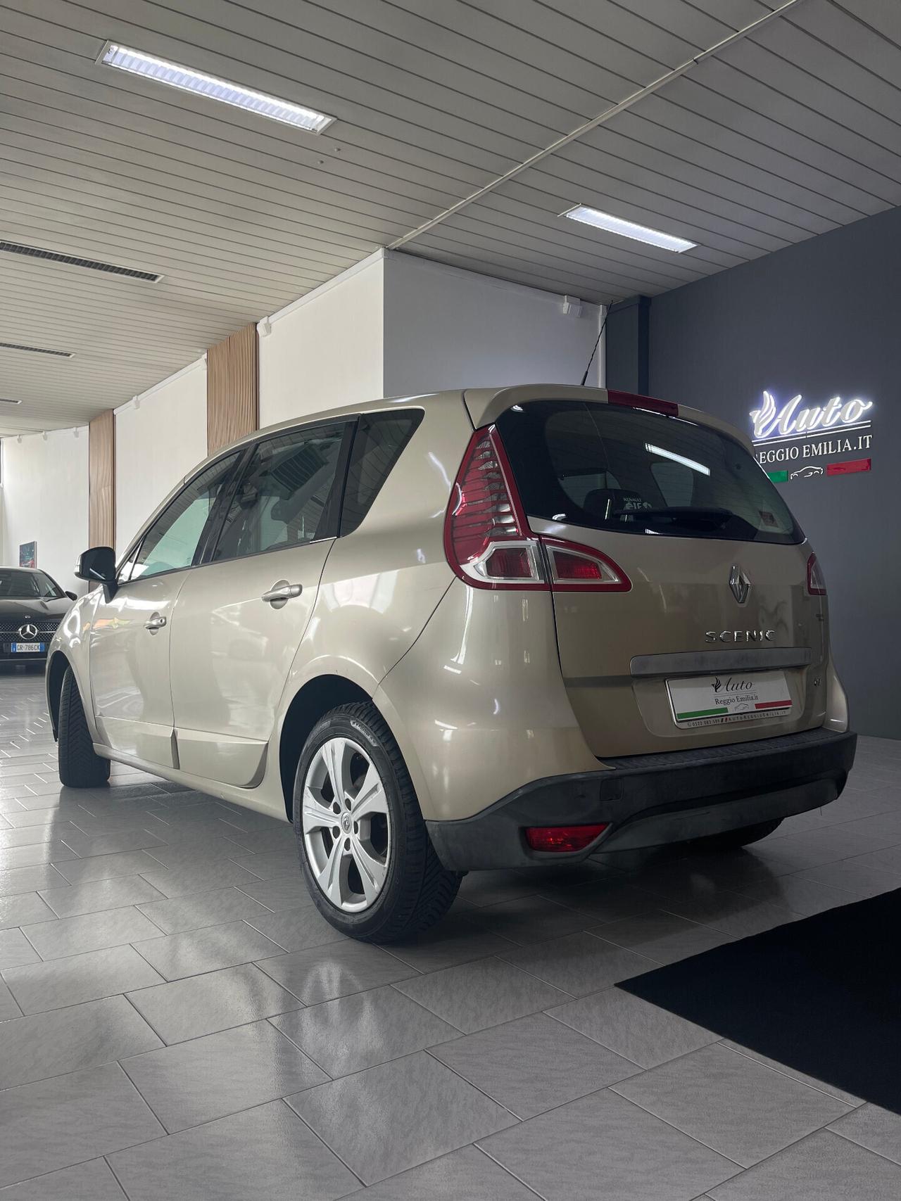 Renault Scenic X-Mod 1.9 dCi 130CV Luxe