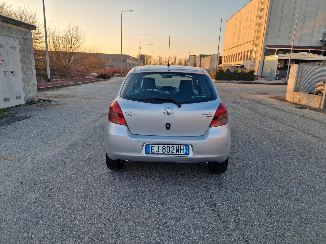 Toyota Yaris 1.0 5 porte