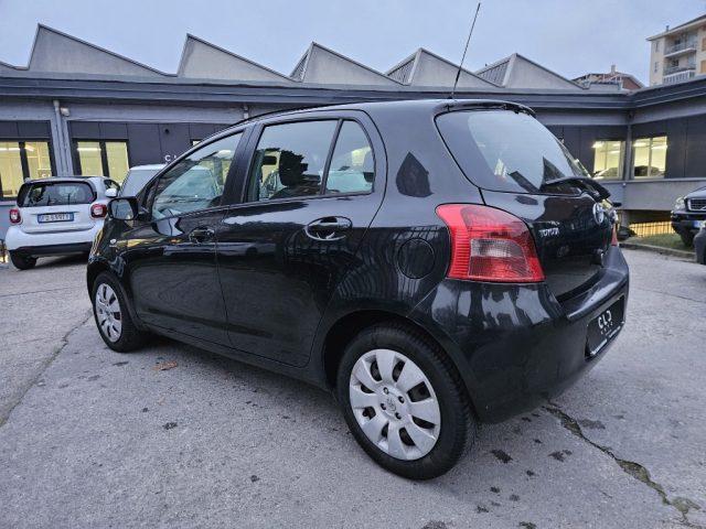 TOYOTA Yaris 1.0 5 porte Sol