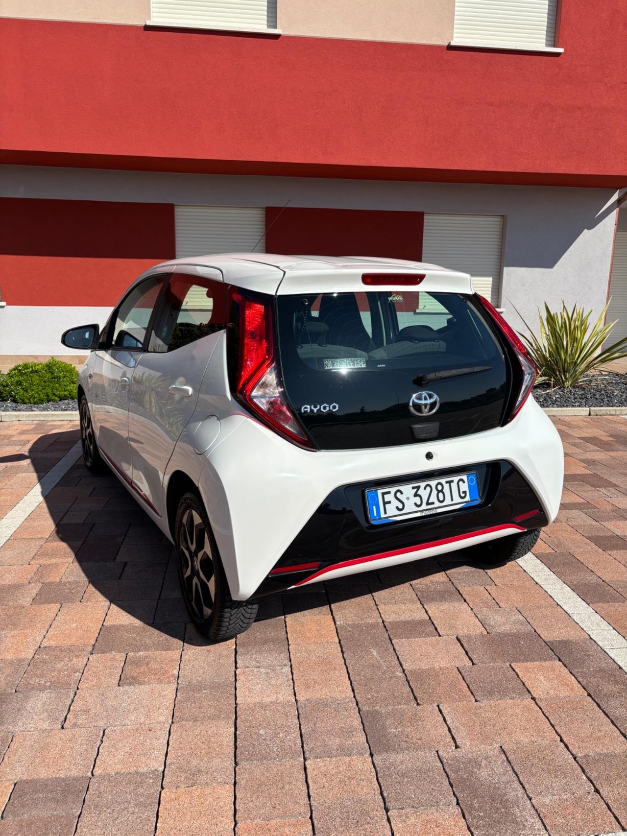Toyota Aygo 1.0 VVT-i 72 CV 5 porte