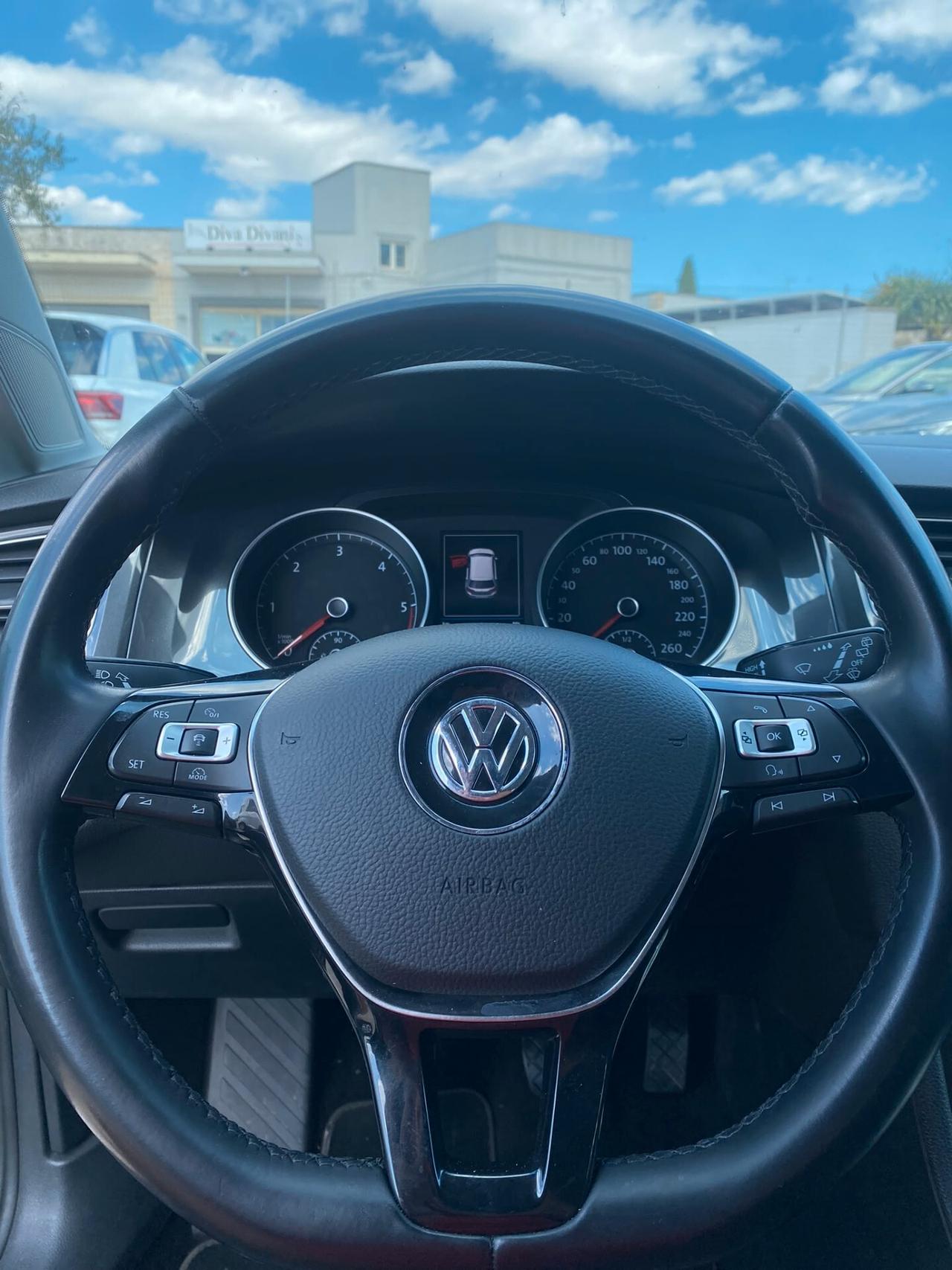 Volkswagen Golf 1.6 TDI 115 CV 5p. Business BlueMotion Technology