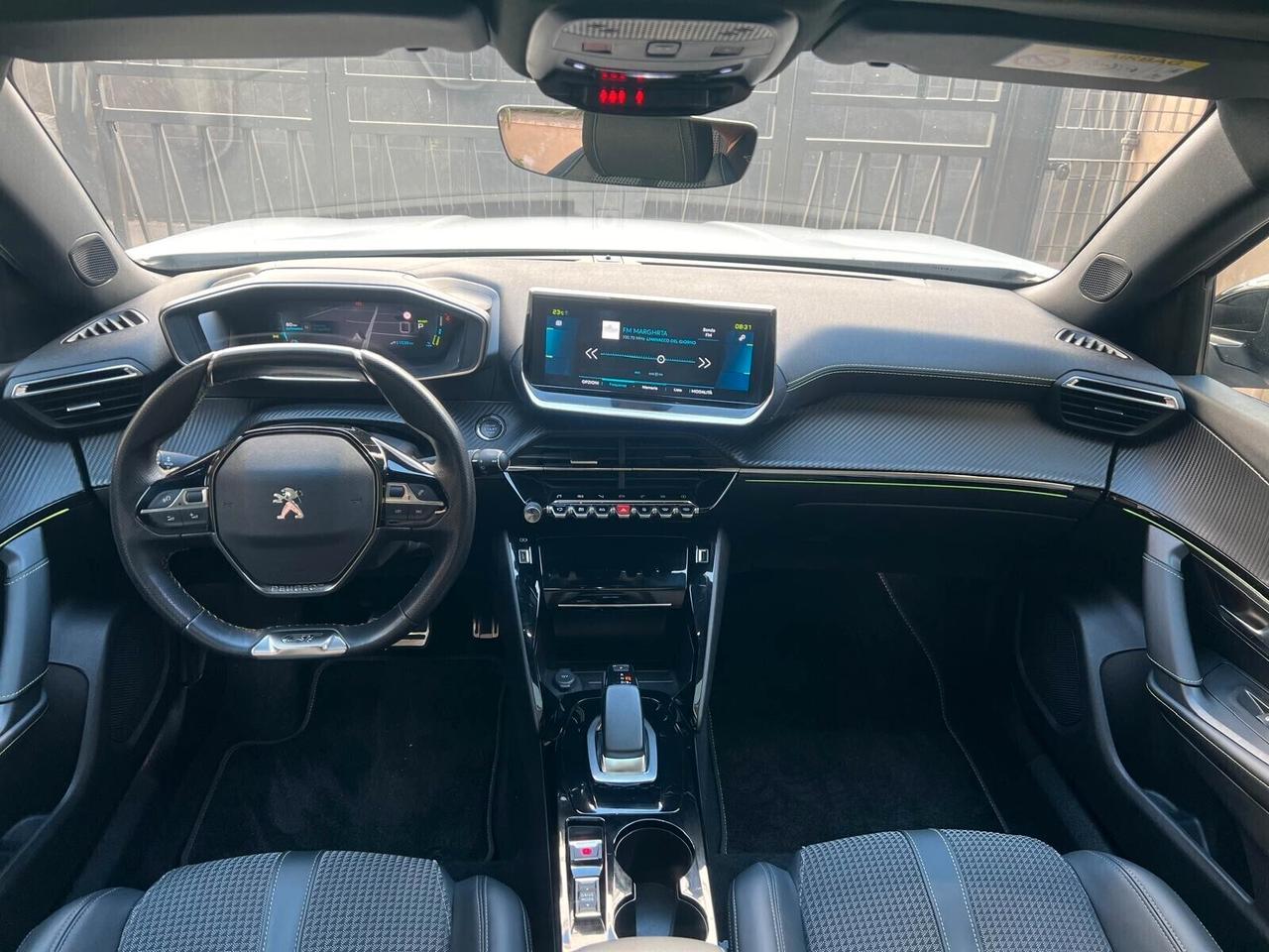PEUGEOT e-2008 GT Line 100kW Unico proprietario - TETTO FULL LED KM 51.000