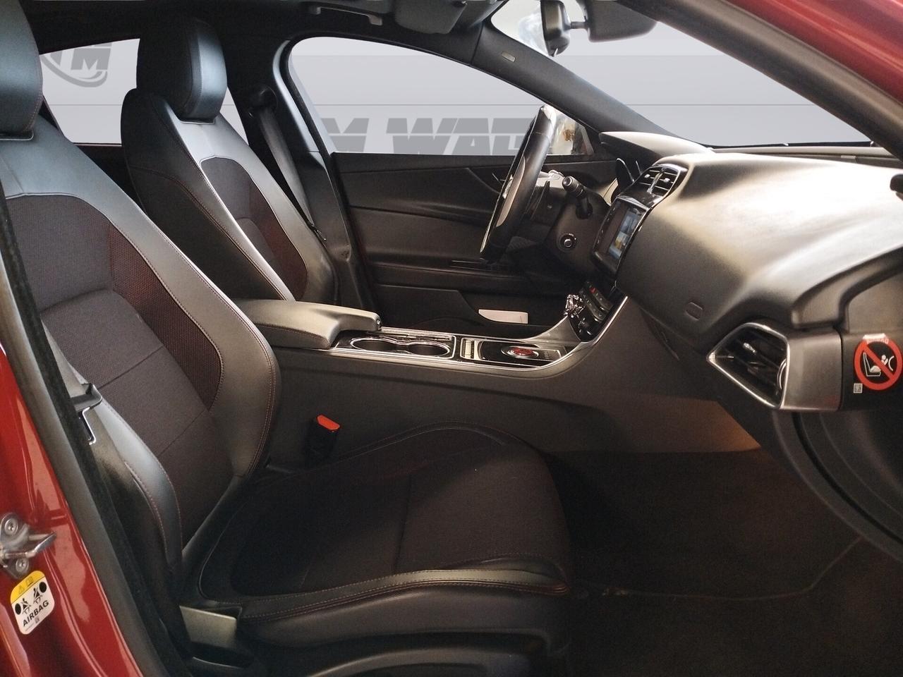 Jaguar XE 2.0 D Turbo aut. Portfolio - OPERATORI DEL SETTORE - GUASTO AL MOTORE